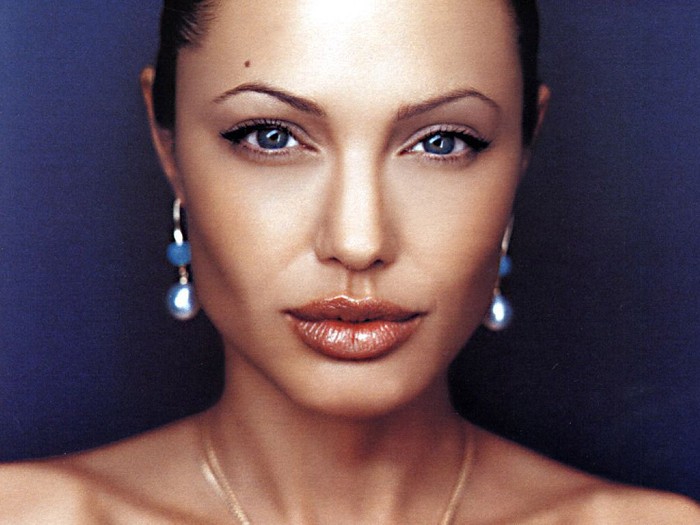 ŬXPAngelina Jolie