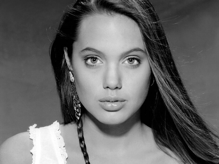 ŬXPAngelina Jolie