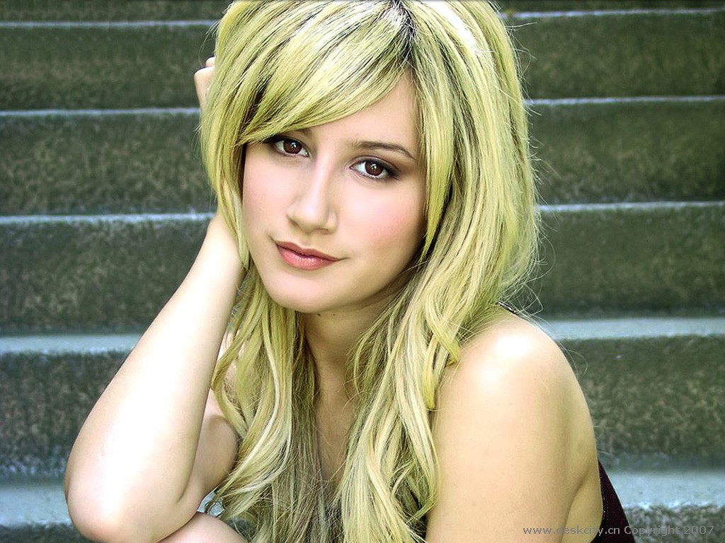 Ashley Tisdale